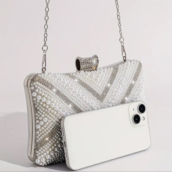 NIP White Beads Banquet Bag, Elegant Clutch Evening Bag For Women Chain Bag - Picture 12 of 12